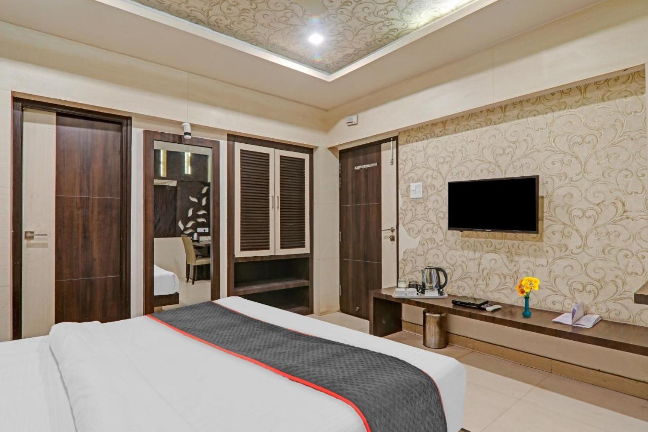 Townhouse 1182 Hotel Tirupati Galaxy Kanpur Exterior photo